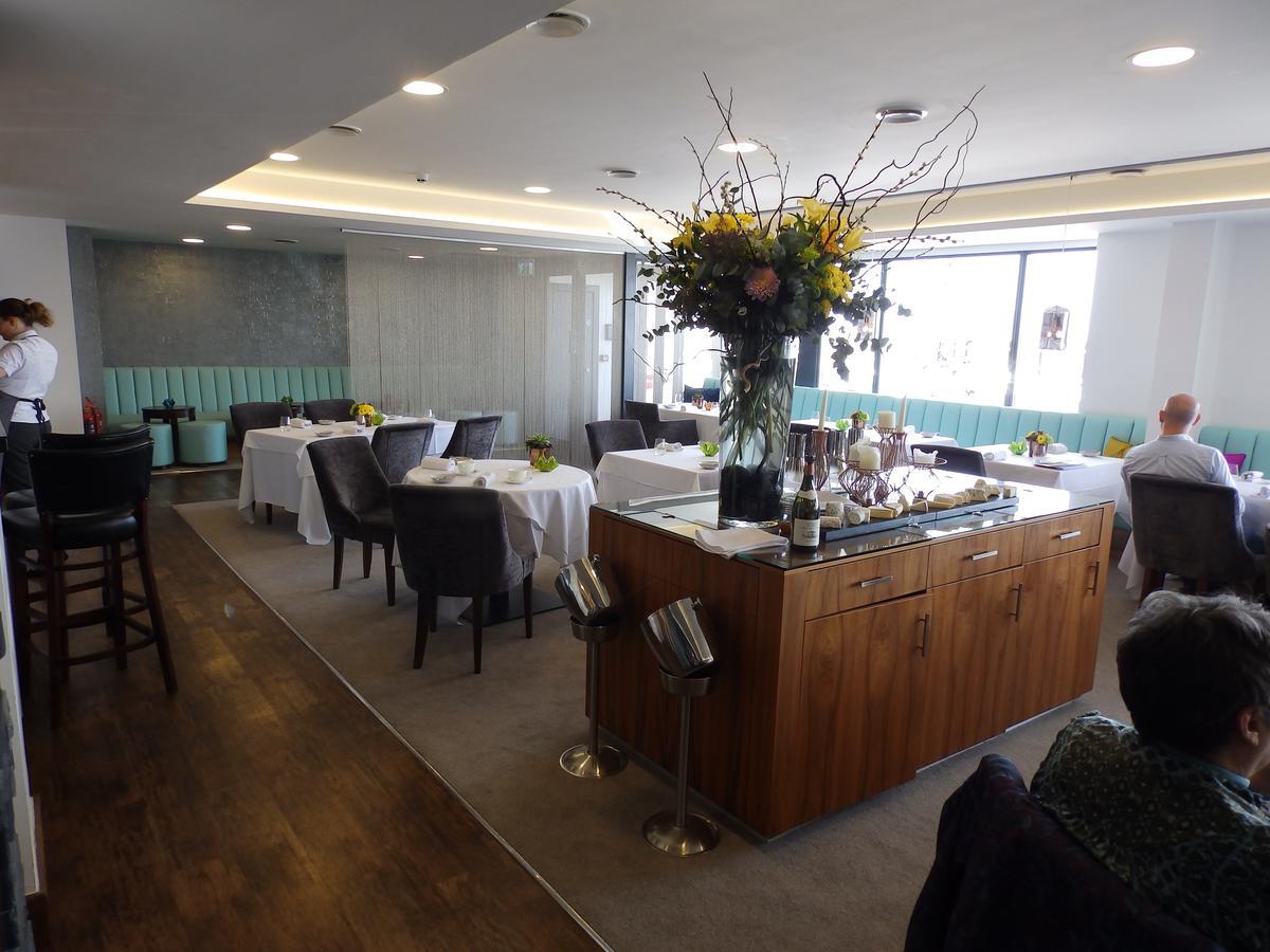 Restaurant James Sommerin 호텔 페나스 외부 사진